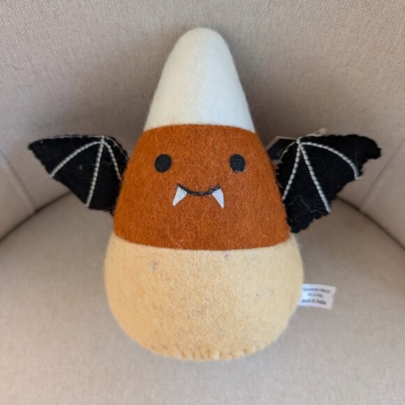 NWT Cute Felt Vampire Candy Corn Dracula Halloween Decor Spooky Figurine 7" - Picture 1 of 5